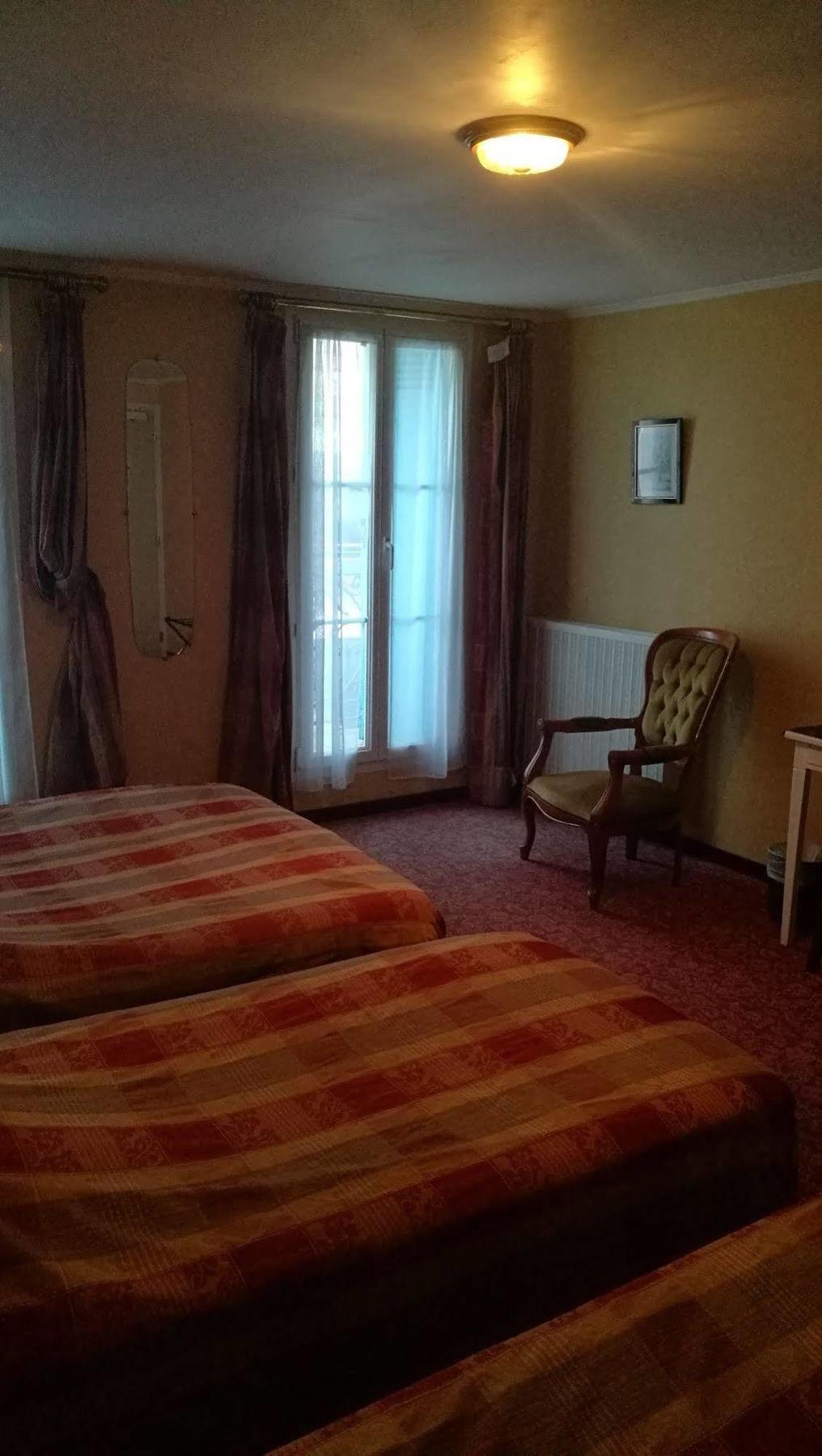 Hotel Emilie Royan Luaran gambar