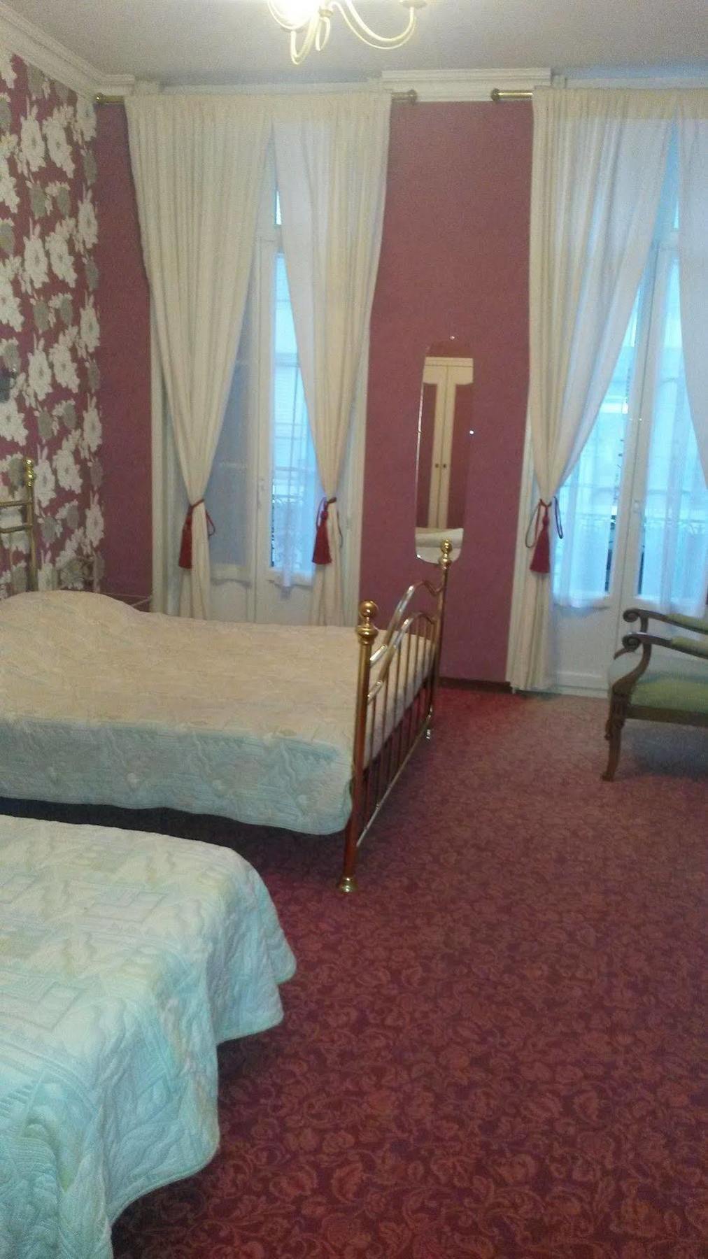 Hotel Emilie Royan Luaran gambar